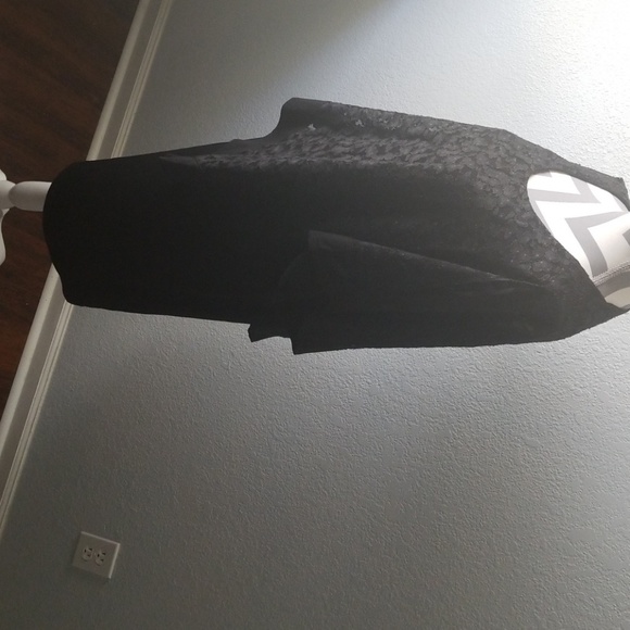 Black asymmetrical top cocktail dress - Picture 4 of 7